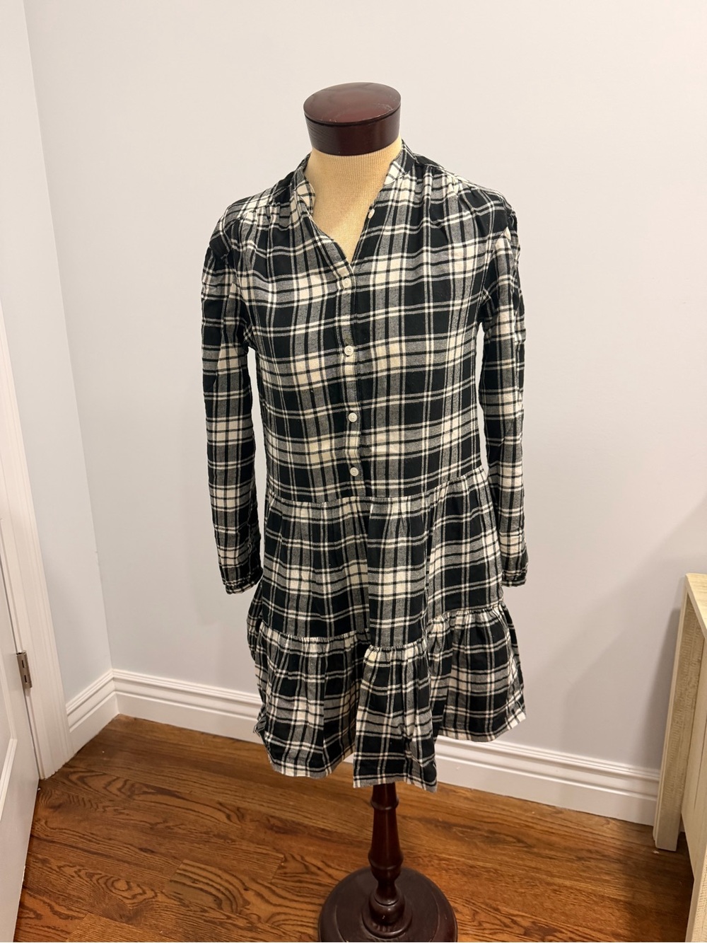 GAP Black & White Plaid Tiered Button-Front Long Sleeve Dress